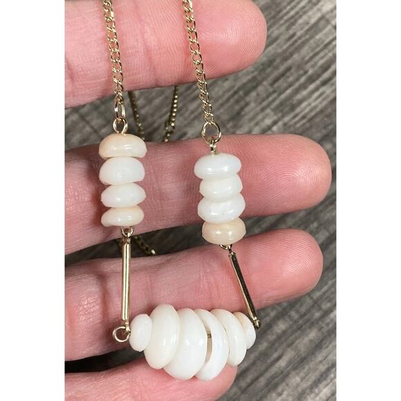 Vintage 1976 Sarah Cov Signed Faux Puka Beaded Gold Tone Necklace 16” - Picture 9 of 9